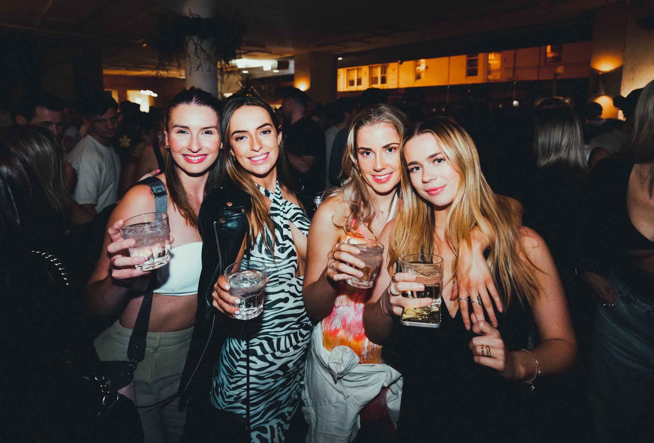 Bondi Hotel Ravesis