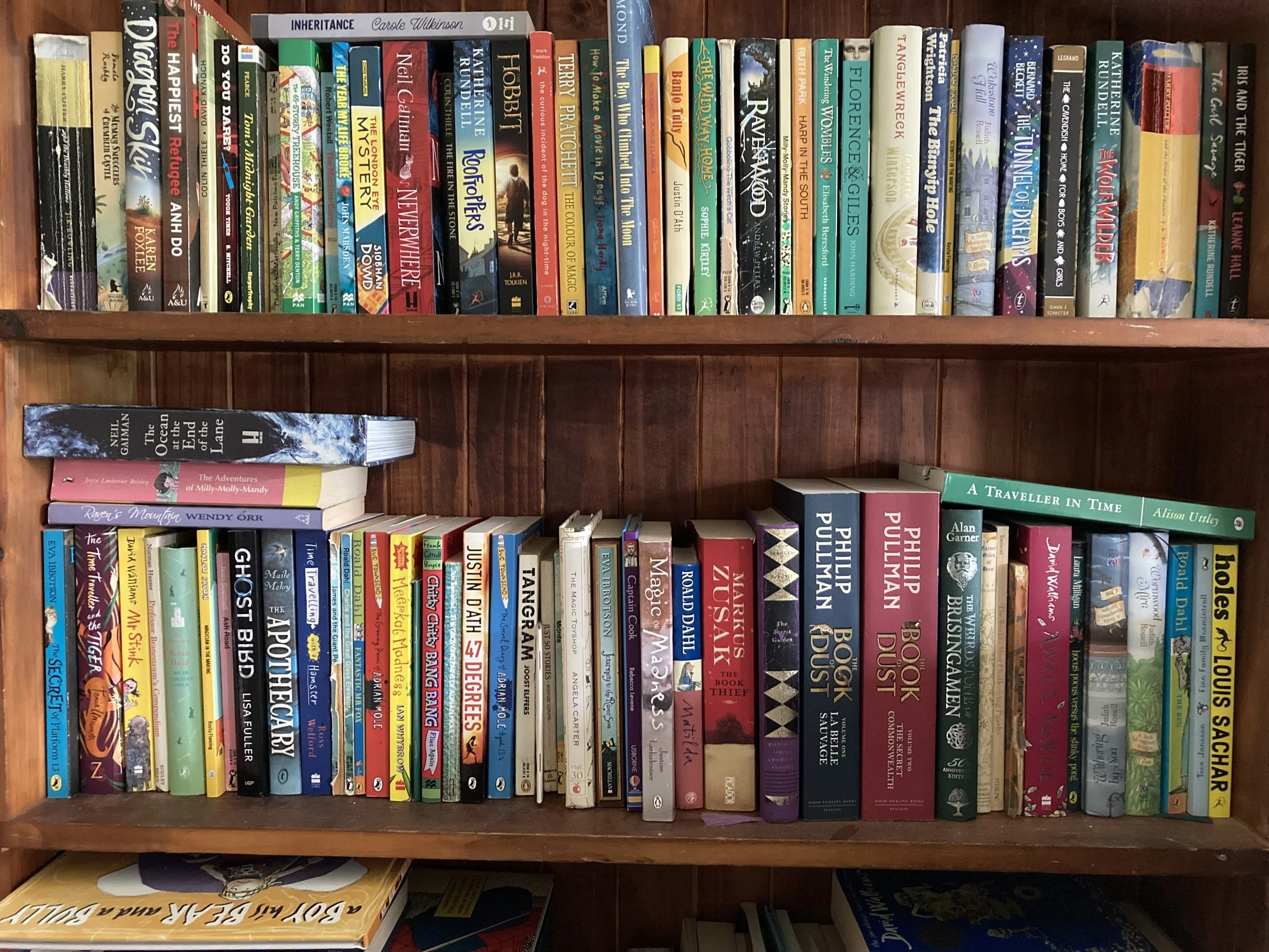 ookshelf.jpg