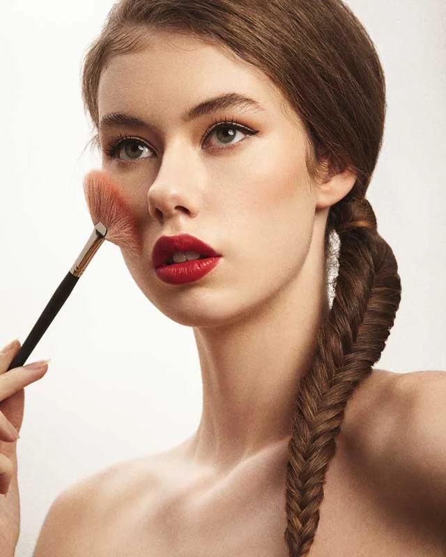 Foto: Heidi Rondrak, para MUD Studio Berlin, Portfolio de estudiantes, MUA: Nina Isabelle Luckat