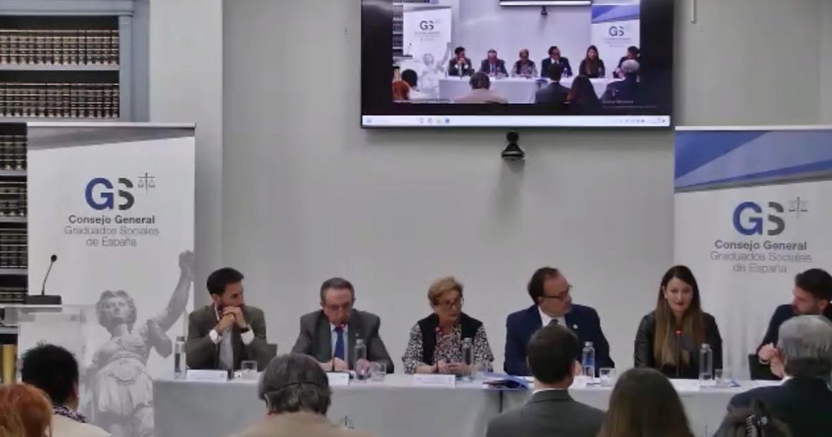 JORNADA: "EXPERIENCIAS PROFESIONALES: PRESENTE Y FUTURO DE LA PROFESIÓN DE GRADUADO SOCIAL"