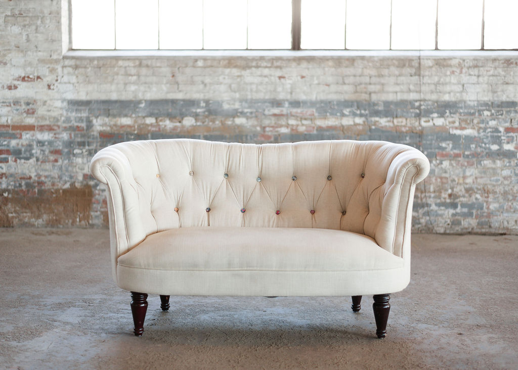 Frankie Loveseat in Ivory