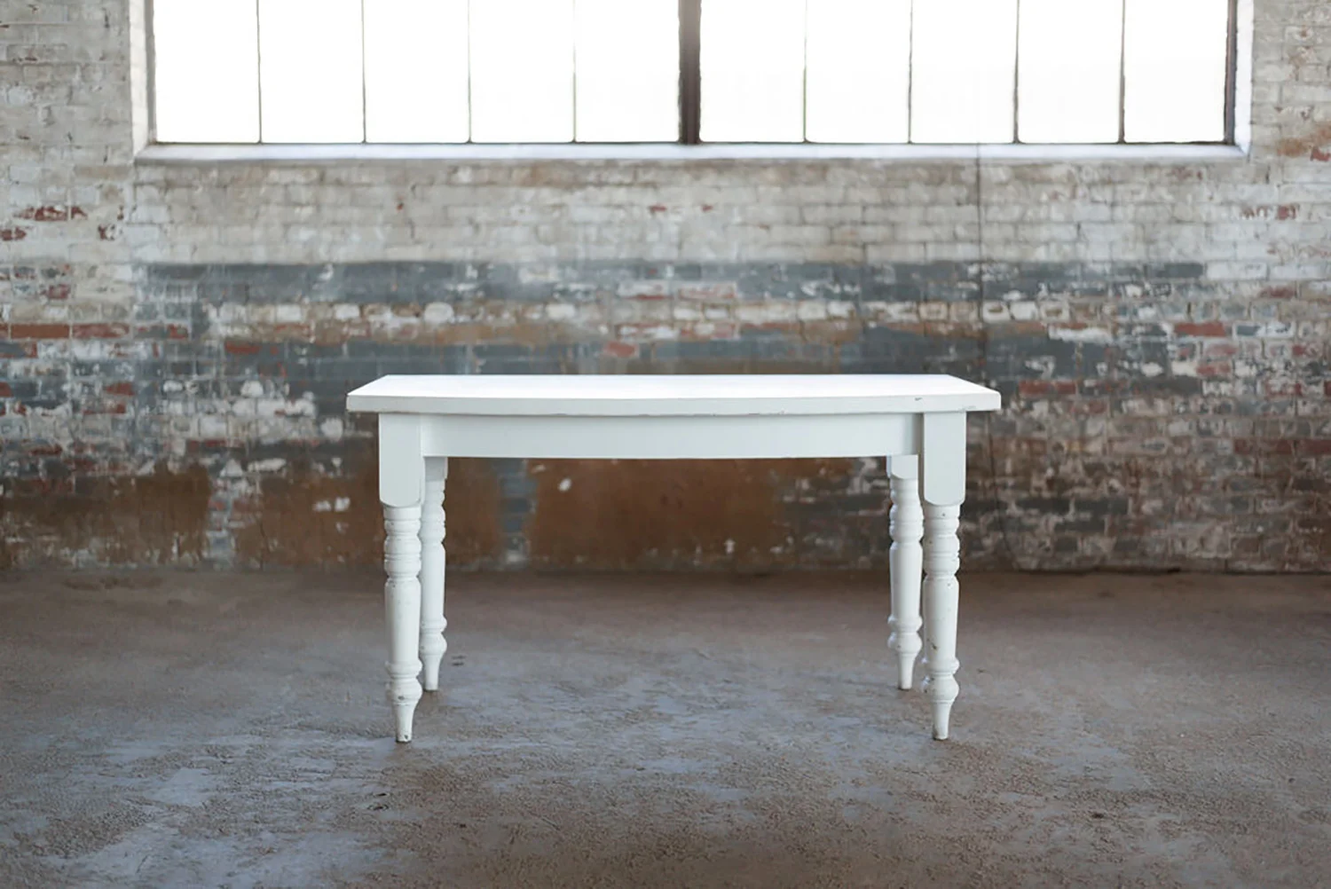Alley Farm Table in White