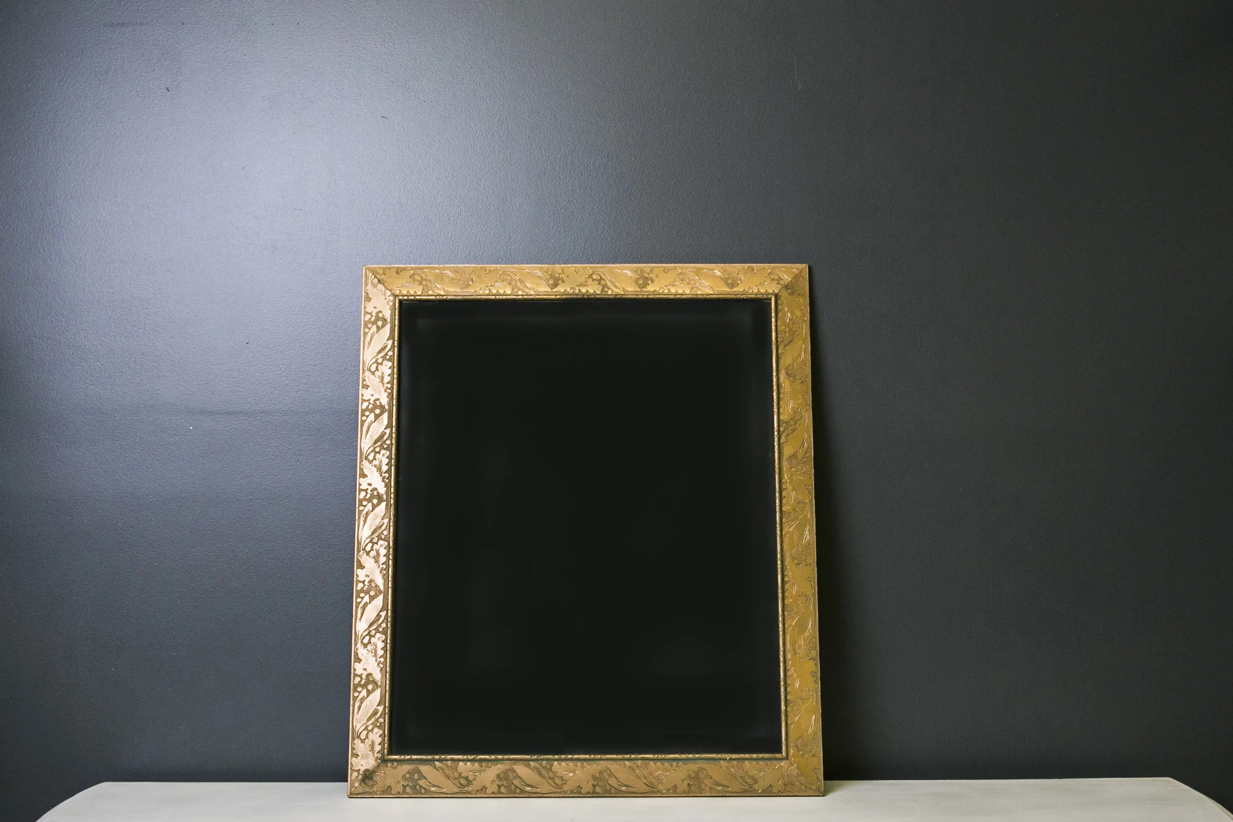 Ezra Chalkboard 28 x 24