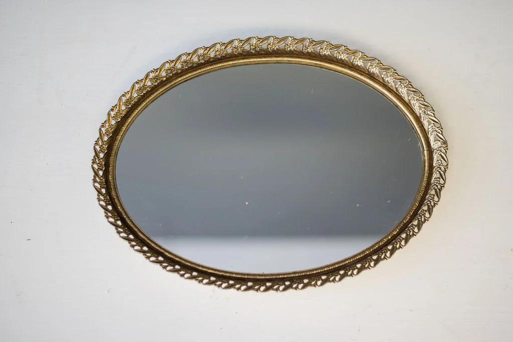 Pearl Oval Mirrored Tray (Gold)