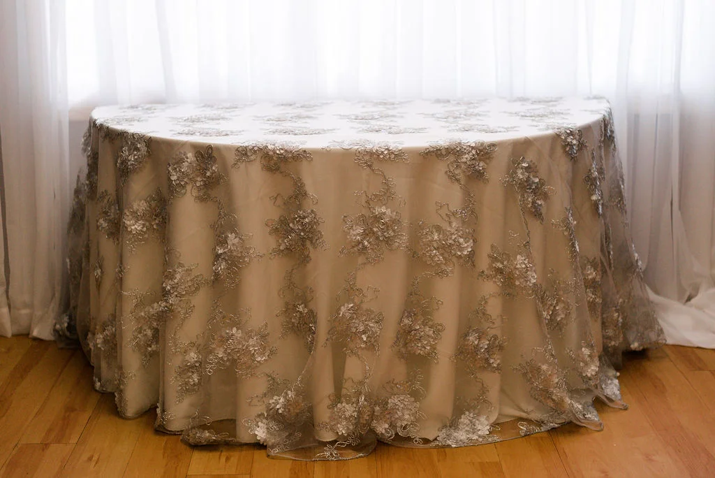 120R Silver Florette Overlay Linen