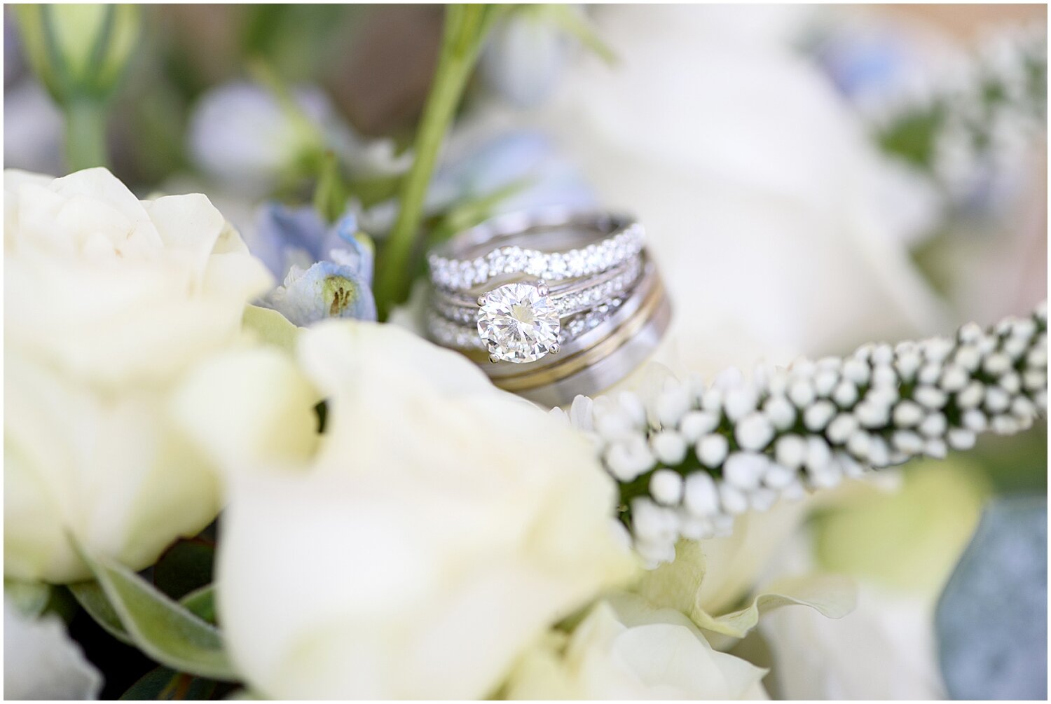  wedding rings and wedding bouquet 