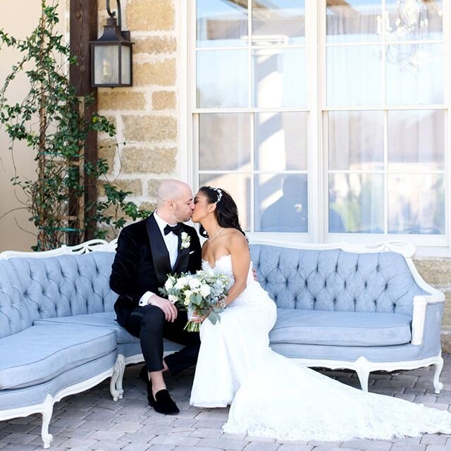 Amanda +Michale making our Waldo Sectional Sofa look oh so good! ⠀⠀⠀⠀⠀⠀⠀⠀⠀
⠀⠀⠀⠀⠀⠀⠀⠀⠀
Reception Venue: @tuscanrosevineyards⠀⠀⠀⠀⠀⠀⠀⠀⠀
Photographer: @jennguthriephotography⠀⠀⠀⠀⠀⠀⠀⠀⠀
Ceremony: Basilica of the Immaculate Conception ⠀⠀⠀⠀⠀⠀⠀⠀⠀
Video: @dayei