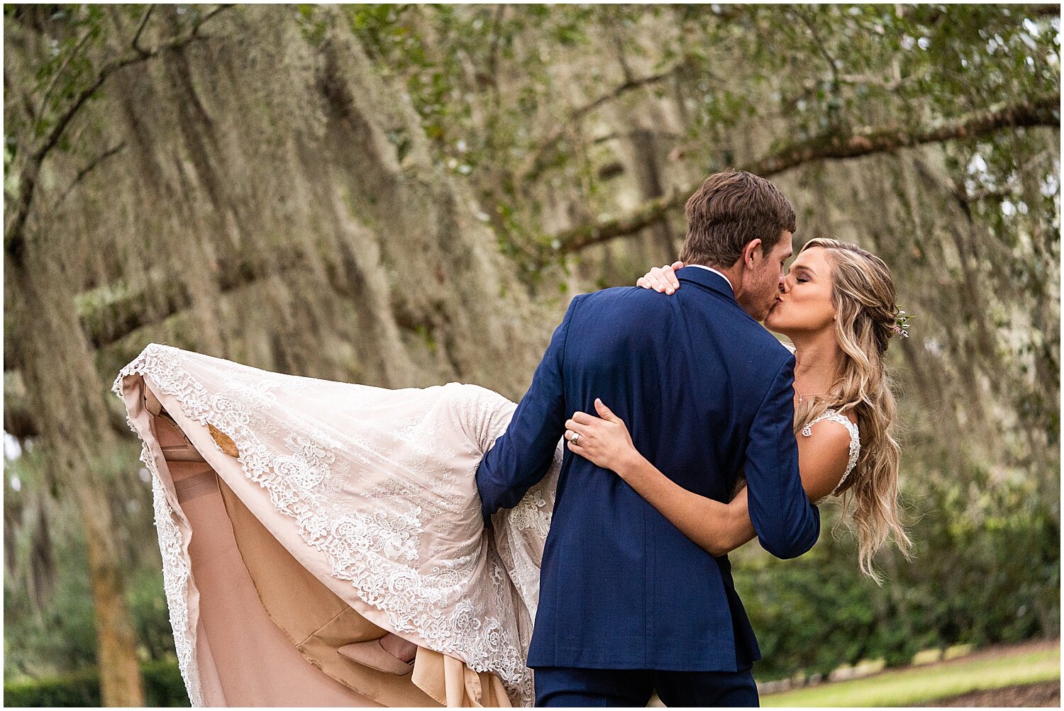  bride and groom at their Jacksonville wedding venue 