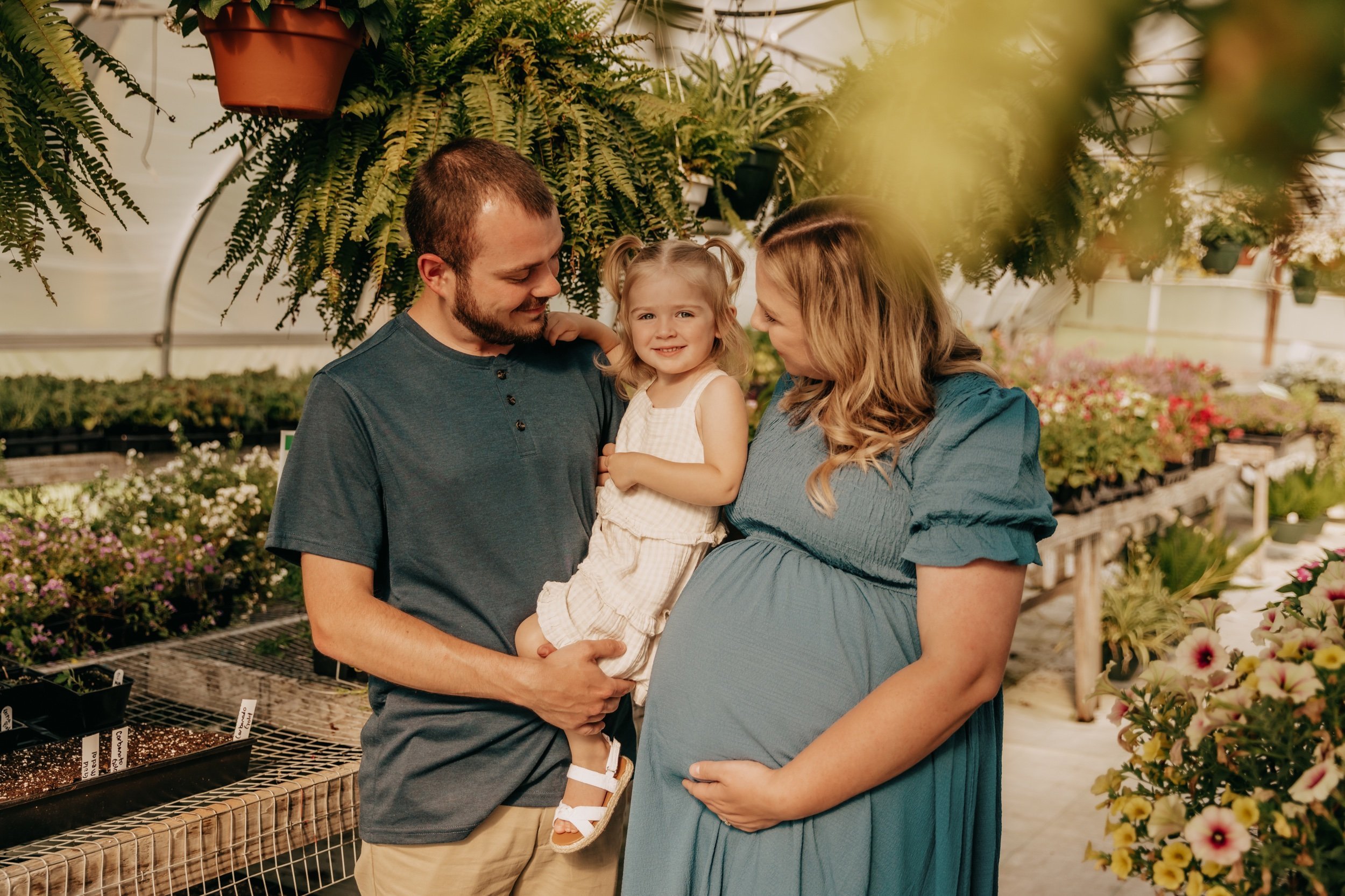 The Lockhard Family | Glory Gardens & Greenhouse, Eubank, KY
