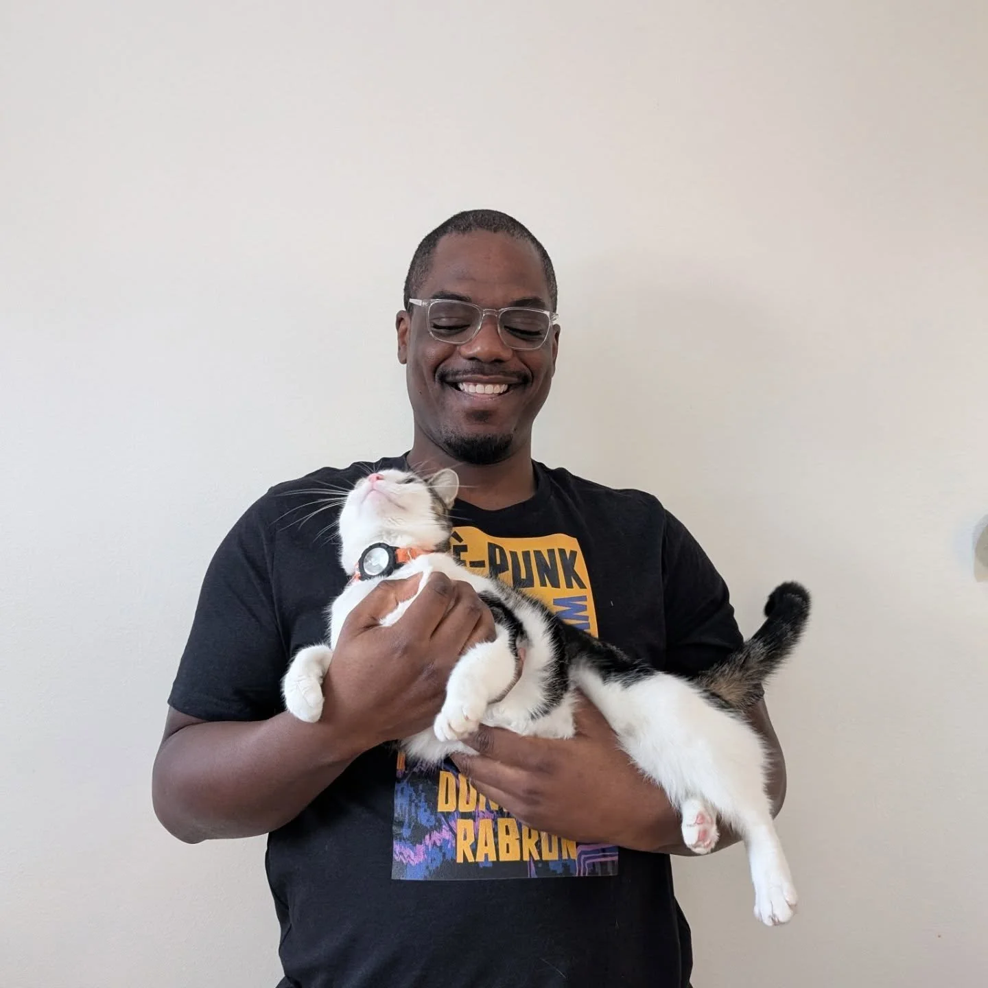 Mila 😼and I modeling for my new V&egrave;v&egrave;-Punk shirts! Visit my shop in my bio to buy one and be as serene about your existence and eventual ending as we are! 

Oh, and check out the book while you're at it. Some reviewer who hasn't even be