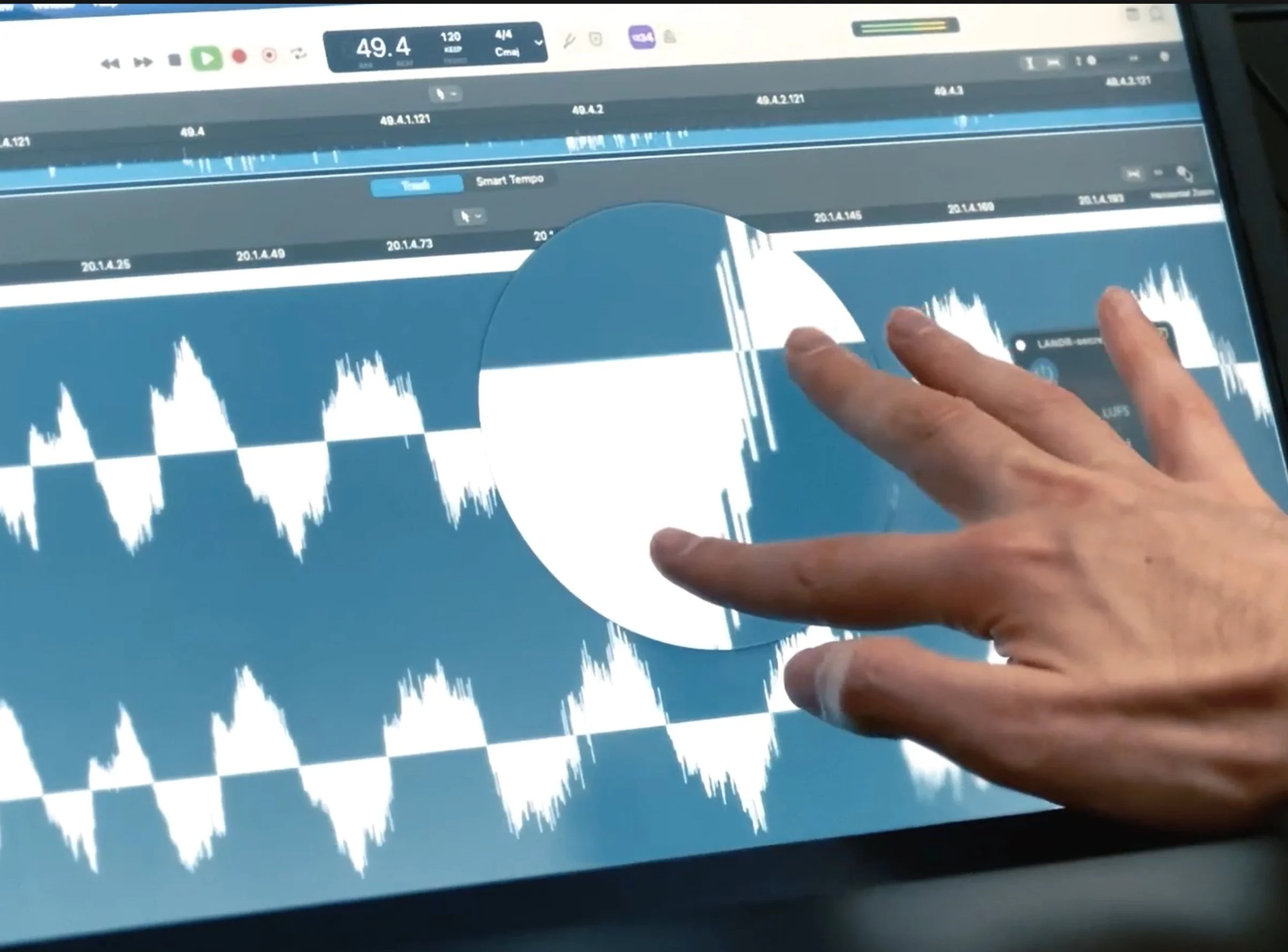 Buso_Audio_Pilot_Multi-Touch_2.jpg
