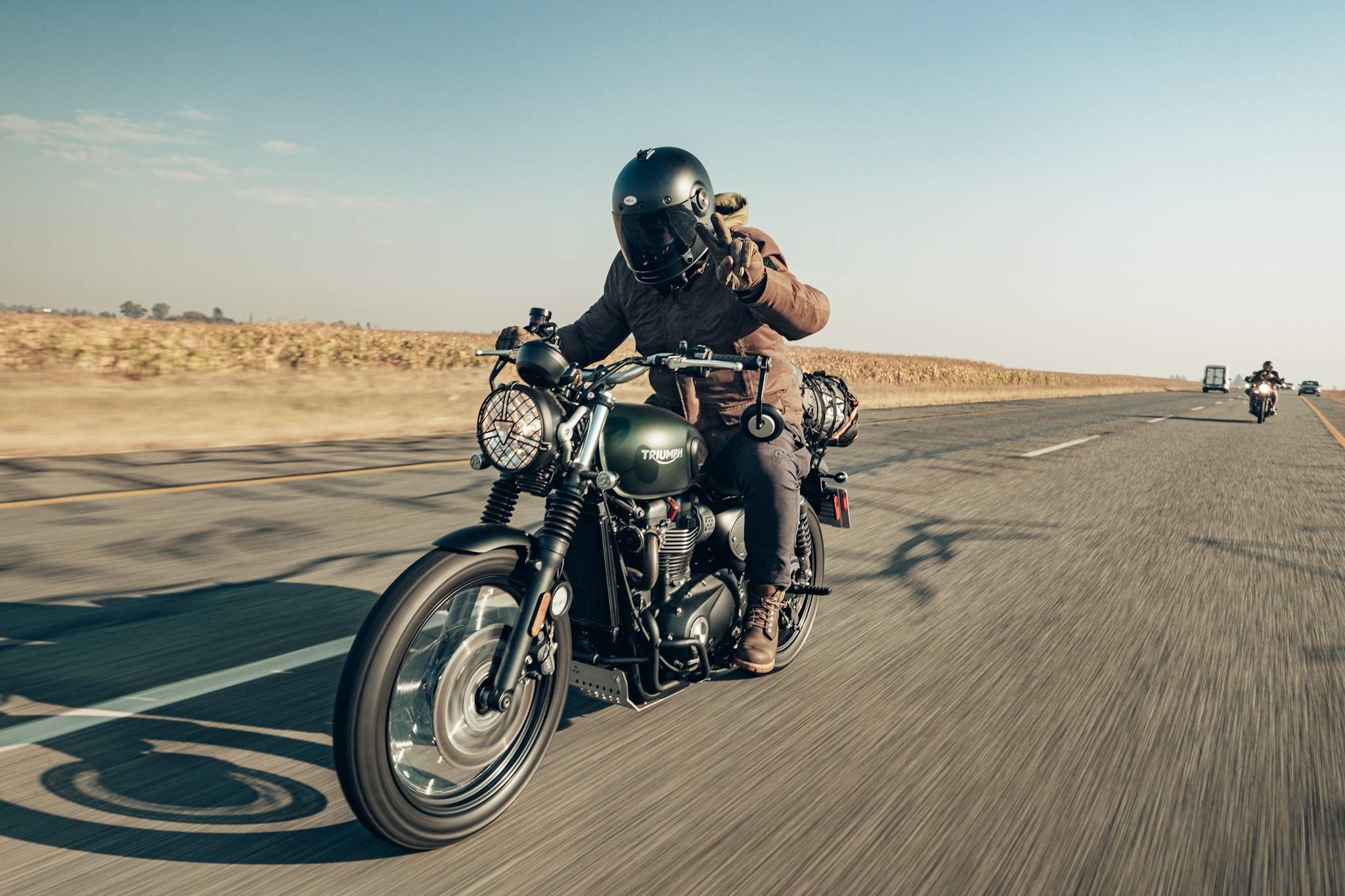 Bell Bullitt with the Revit jacket atop the Triumph Street Scrambler.