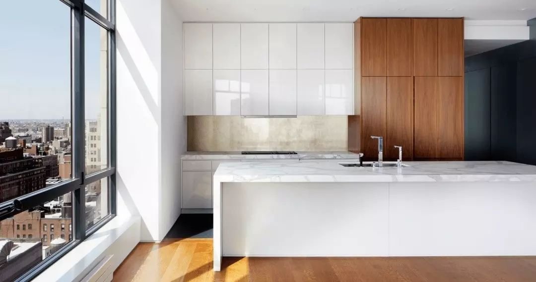 Custom Kitchen Veneer and Paint Surfaces - with William Reue