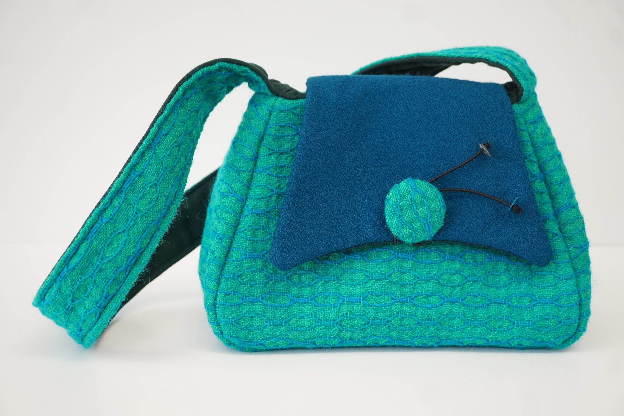 Green Shoulder bag- Tapsalteerie