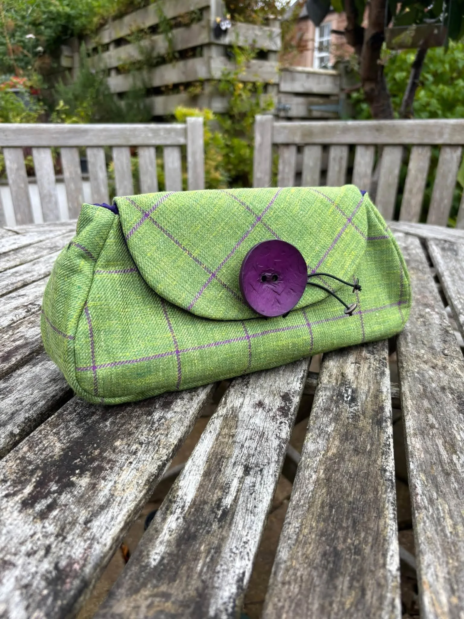 side view of green and purple peerie poak outside.jpg