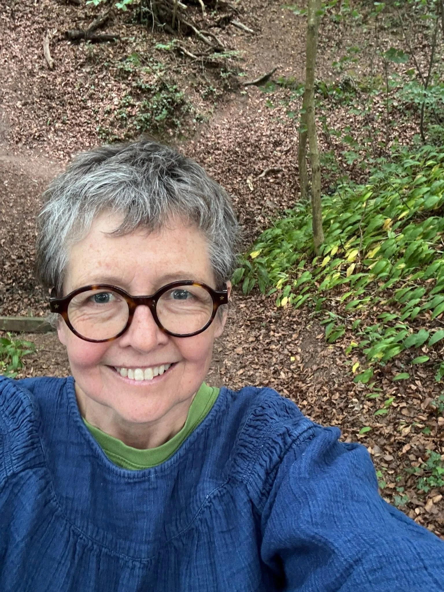 julia cunningham designer maker of Scottish handbags gifts and accessories profile picture