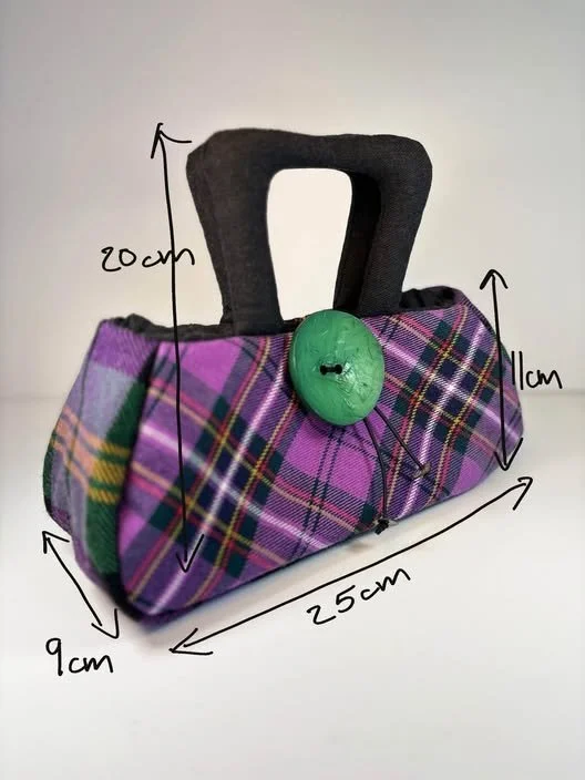 size of a wee Fantoosh.jpg