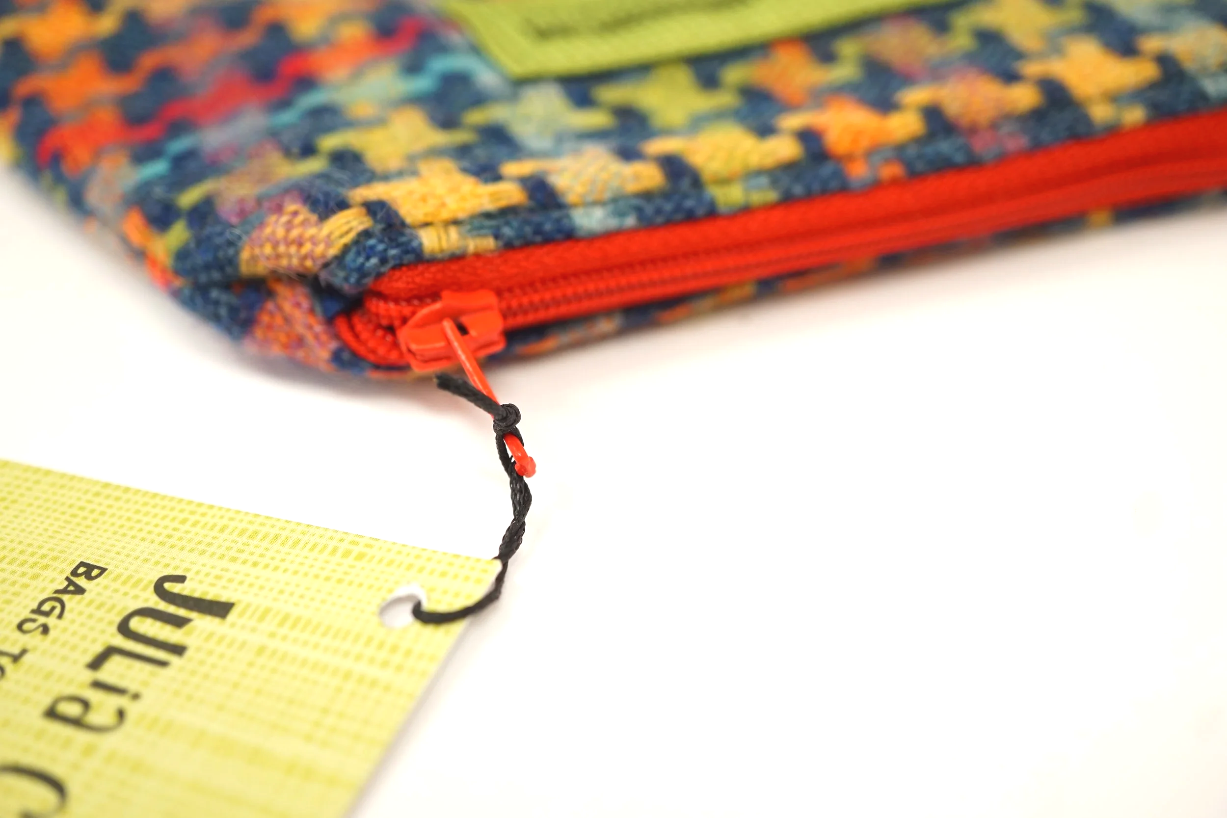 Handmade Scottish tweed lavender purse with zipped closure in multicolour