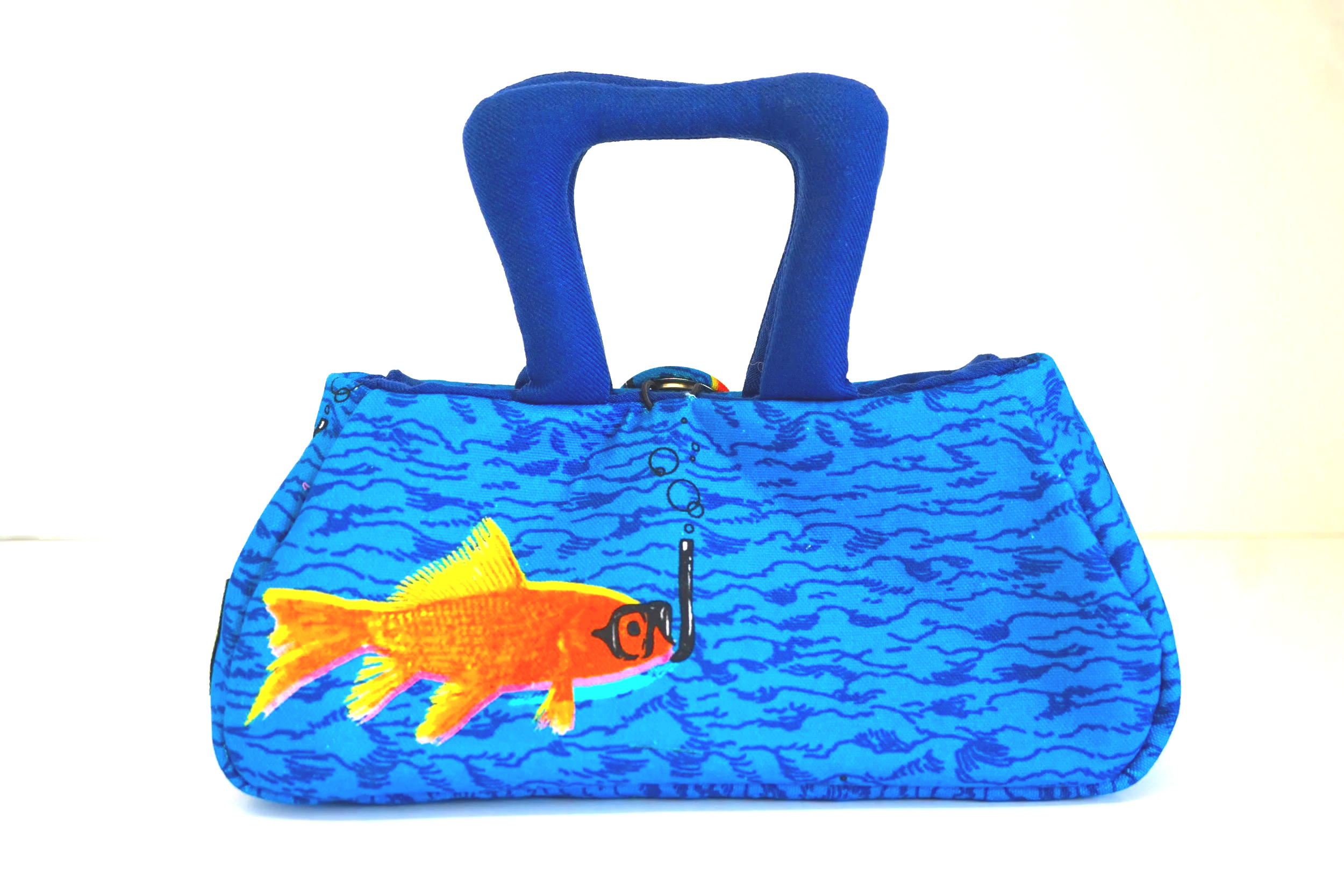 back view of snorkeling fish handbag