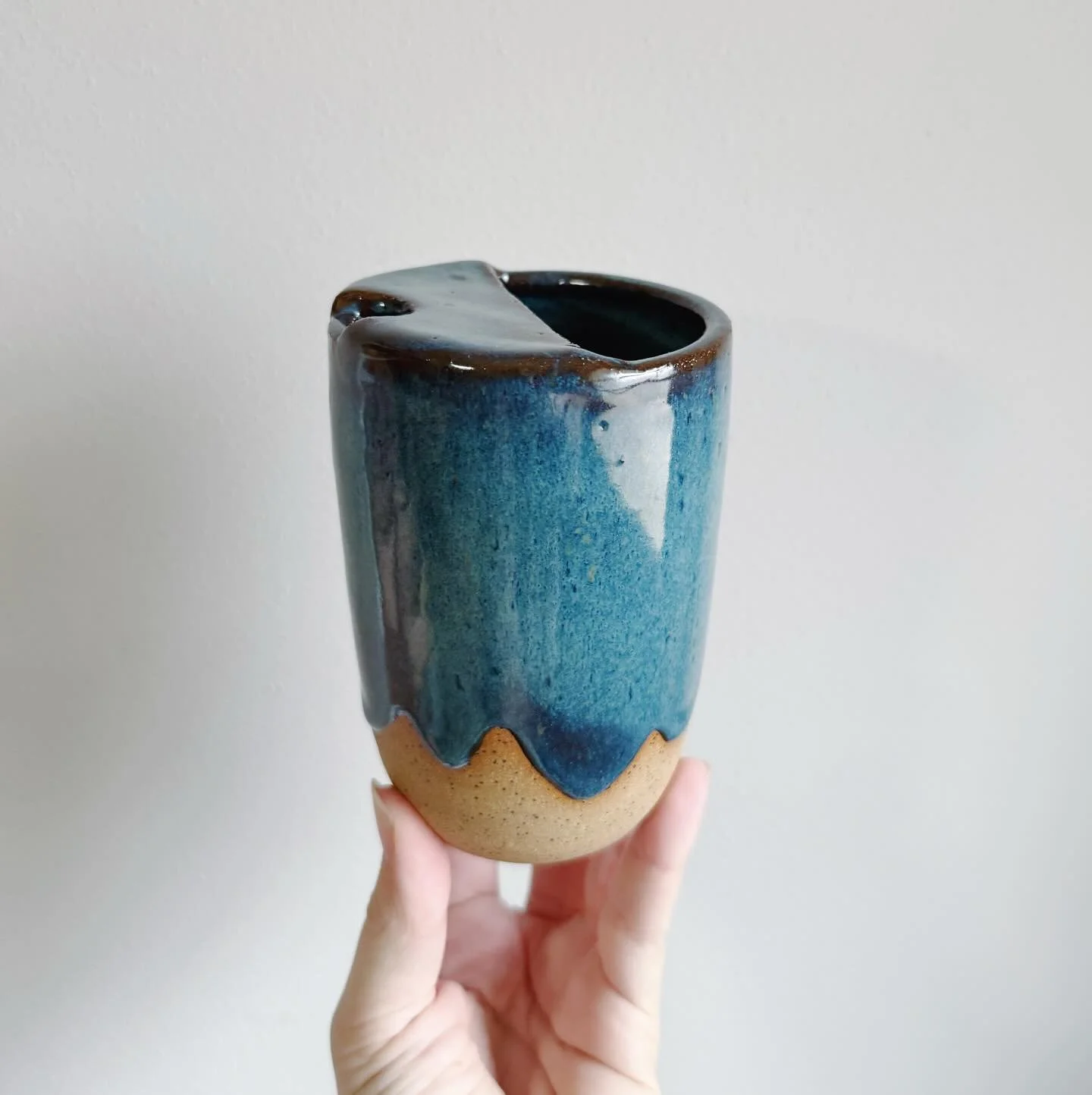 I&rsquo;m hiding from the snow and finishing up lots of new stuff to bring to the @thecraftyfair and the mini Craftyfair in the next few weeks - find me on the next two Saturdays (December 6th and 13th!) at the Goodman center from 10-4 ☕️