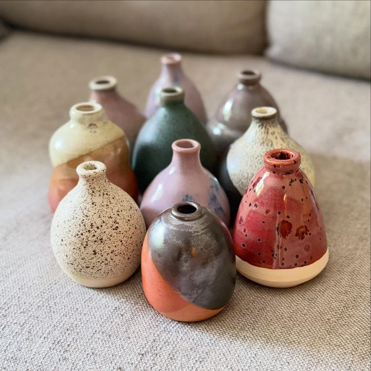 Bud vase cuddle! Wood fired and electric fired babies, all hanging out together ✌🏼