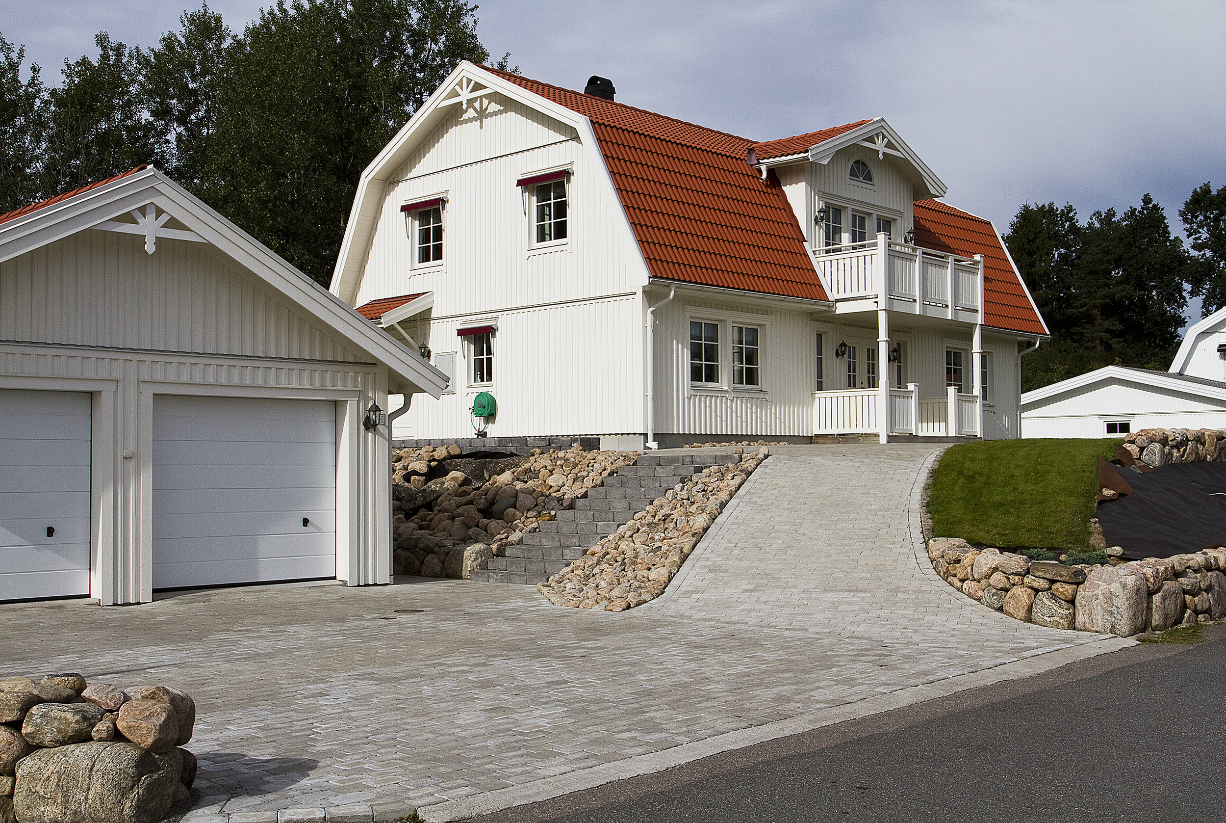 Högalid Ext.Framsida och garage VH3838- 059.jpg