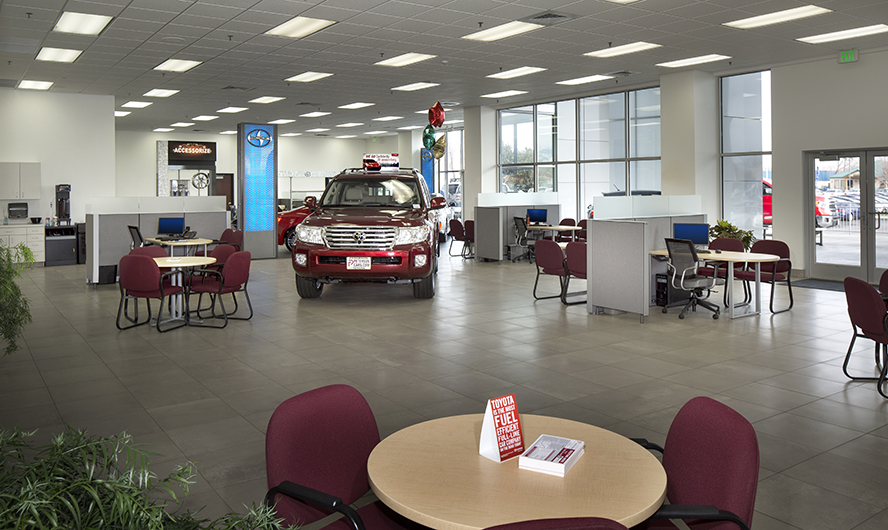 Peterson Toyota - Boise, ID Int.-6.jpg