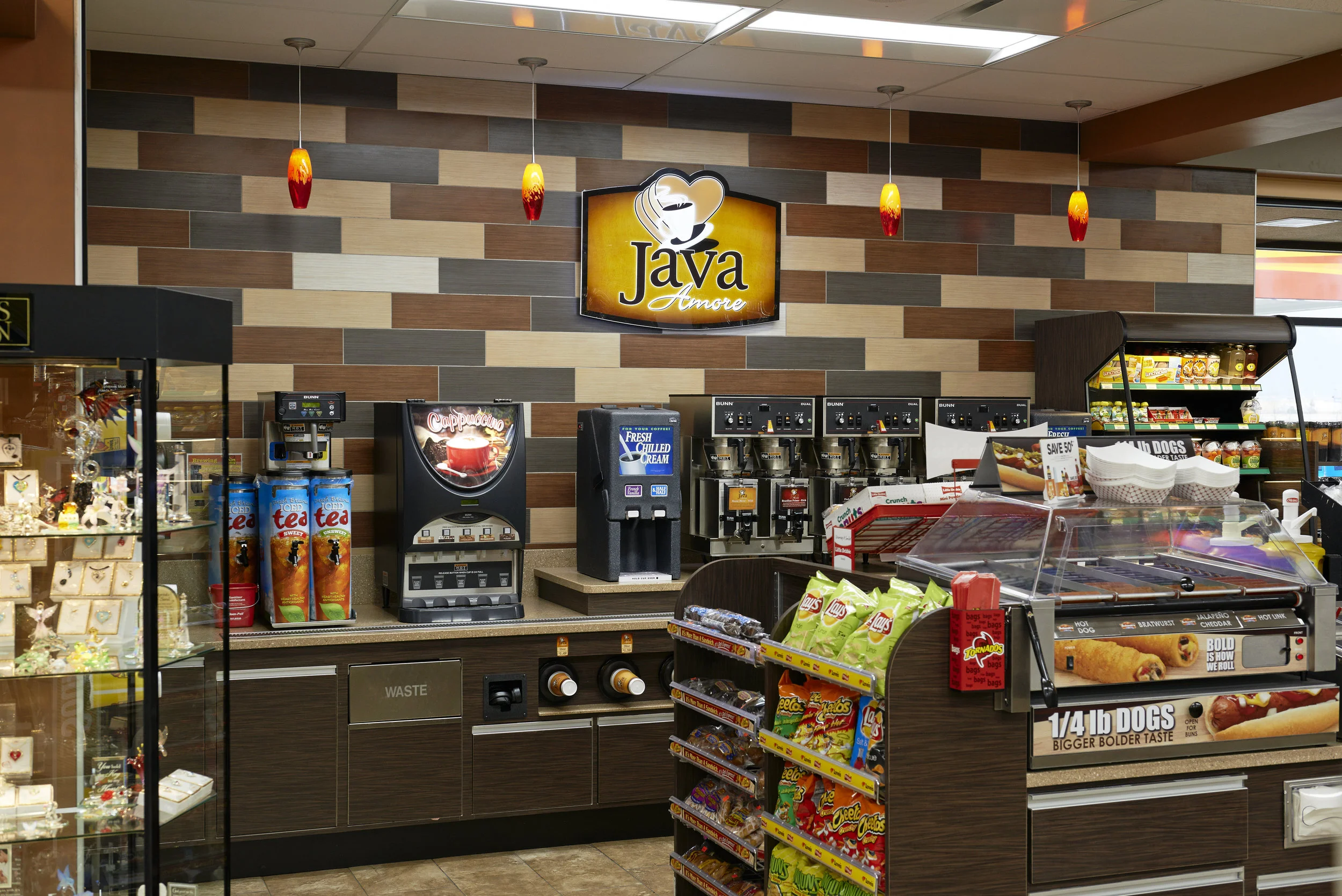 Love's Travel Center - Springville, UT Int.-5.jpg