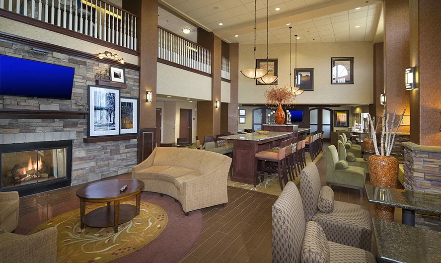 Hampton Inn - Meridian, ID Int.-1.jpg