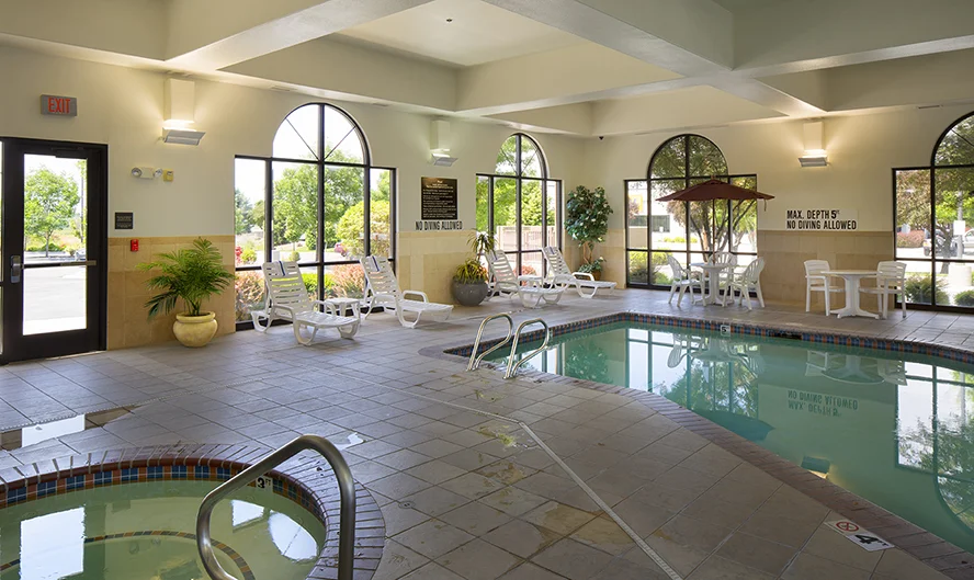 Hampton Inn - Meridian, ID Int.-5.jpg