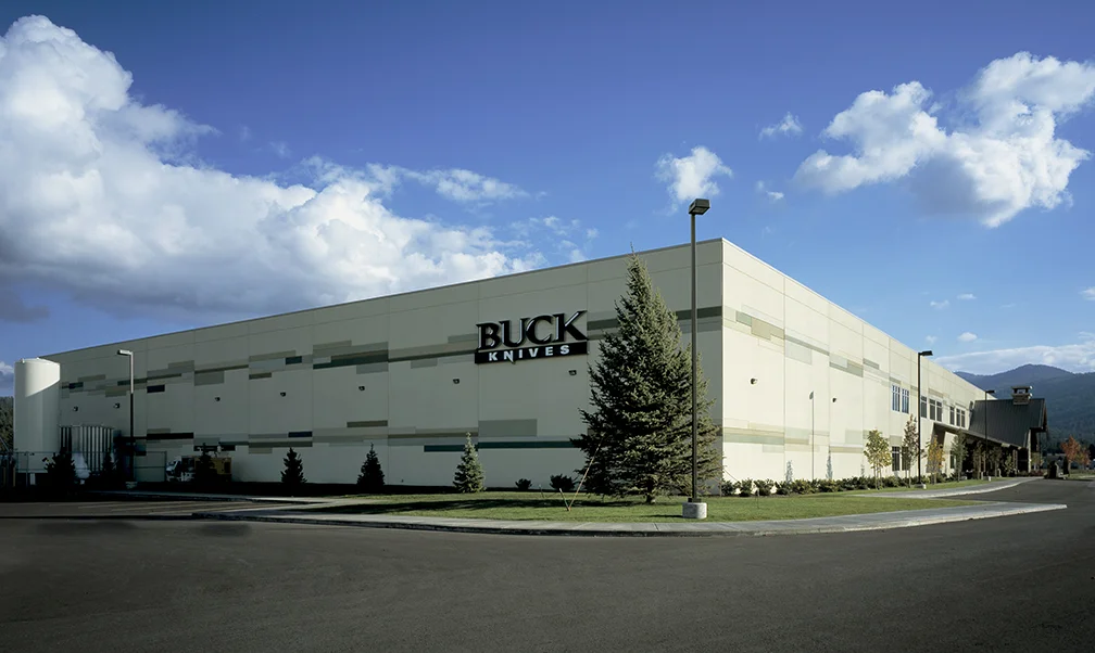 Buck Knives Ext.-8a.jpg