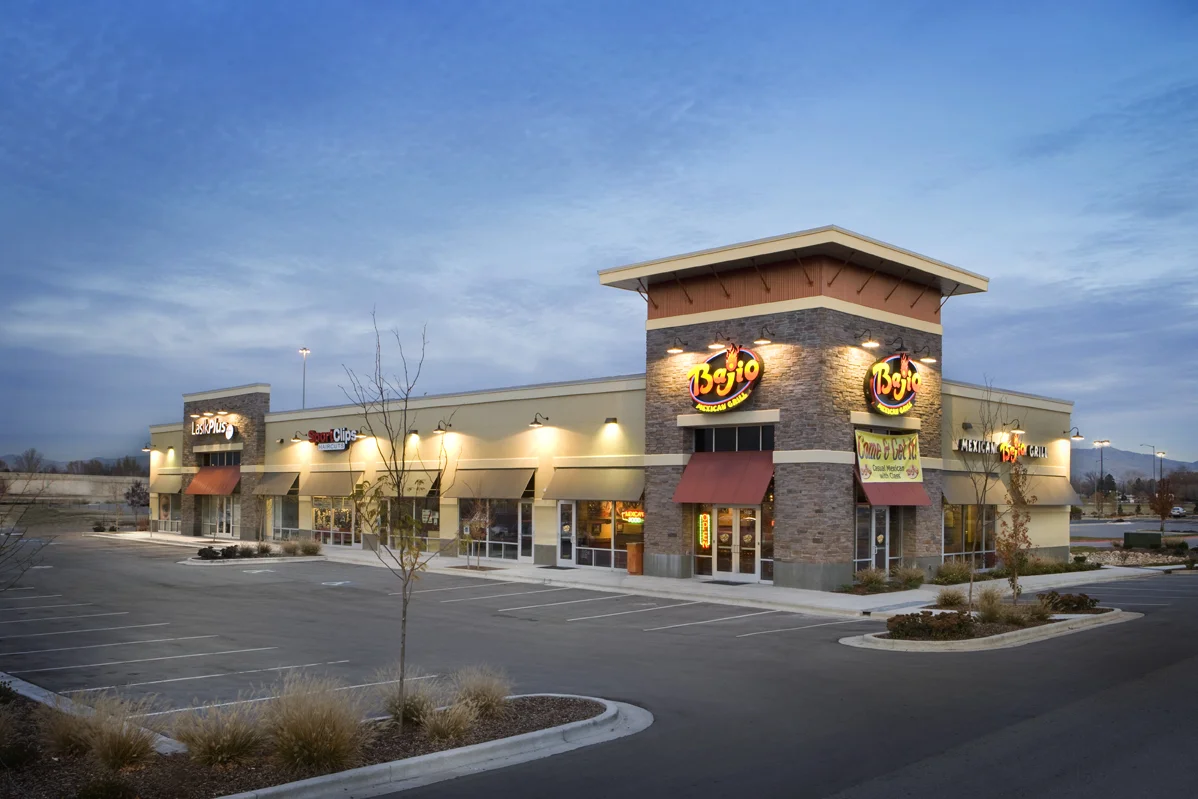 Spectrum Pointe Ext.-2.jpg