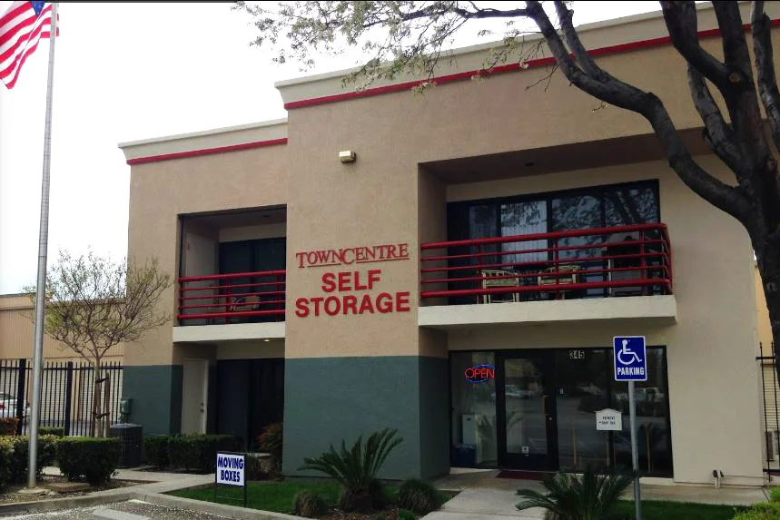 TownCentre Self Storage - Brentwood, CA - Ext.2.JPG