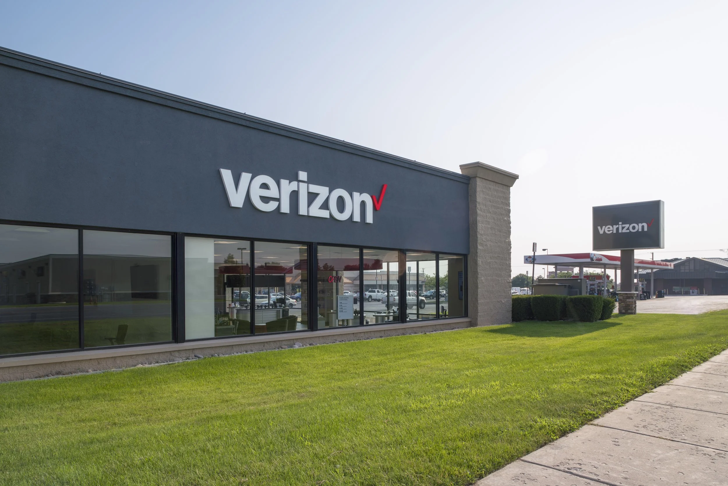 Verizon - Syracuse, UT - Ext.-3.jpg