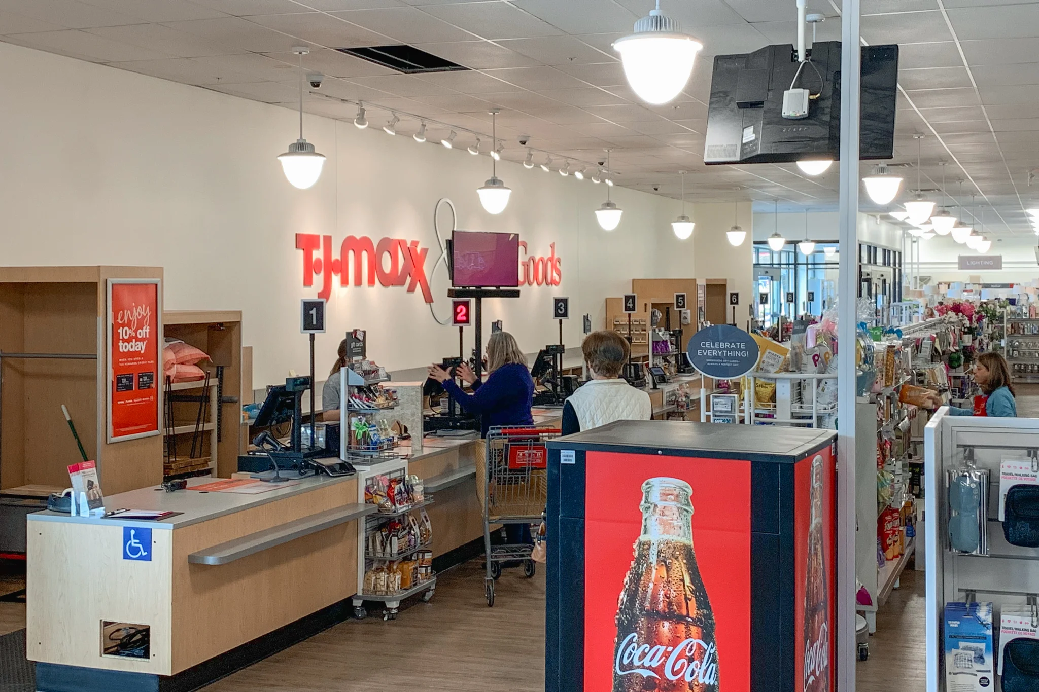 190328105631-8030-2048px.jpg