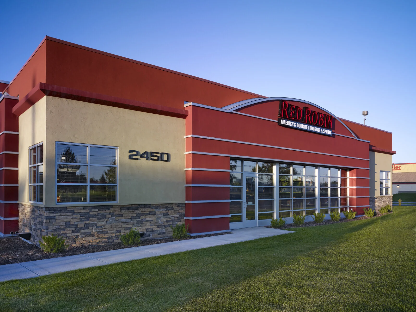 Red Robin Teton Ext.-7.jpg