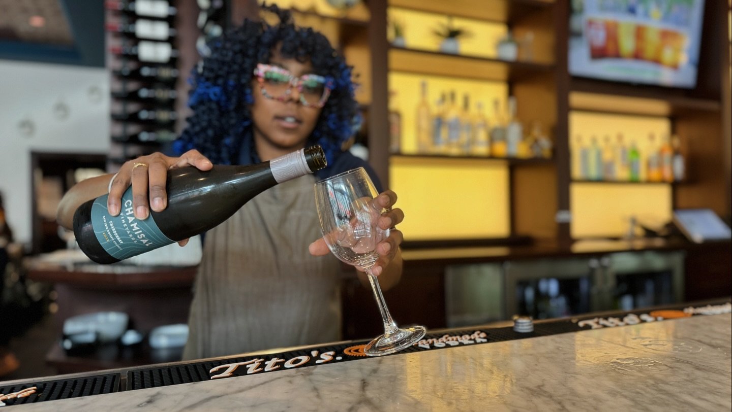 🍷🍾 WINE WEDNESDAY is tomorrow! 1/2 off all bottles, all day! 

#winewednesday #halfoffwine #winedeal #winedealdc #washingtondcwine #winetime #dcwinelovers #dcwine #dcdeals