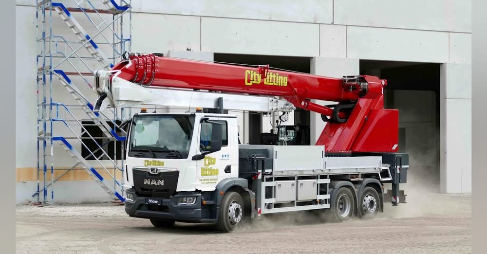 German Electric Truck Crane Achieves All-day Operation