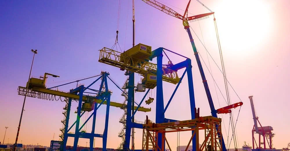 Liebherr mobile cranes dismantle Liebherr STS cranes