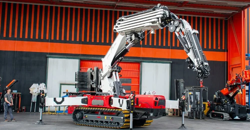 Jekko unveils new JF1050 articulated crawler crane