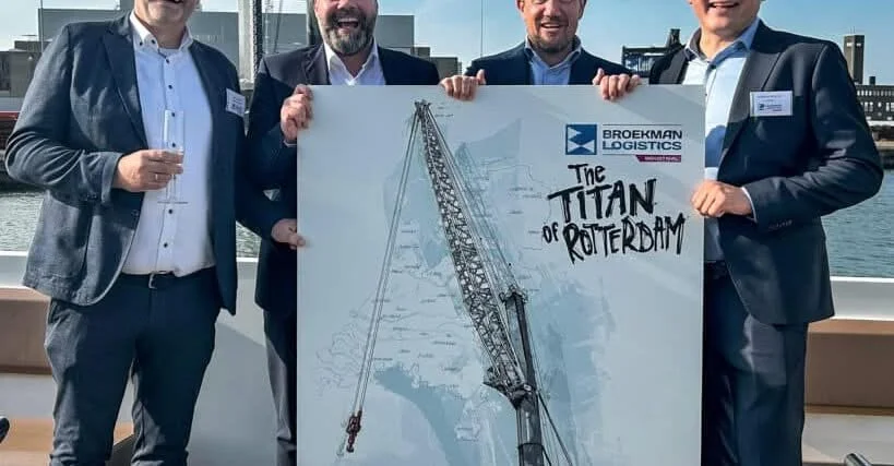 Broekman Logistics Present their New Liebherr LHM 800 Heavyweight on Their Rotterdam Quayside