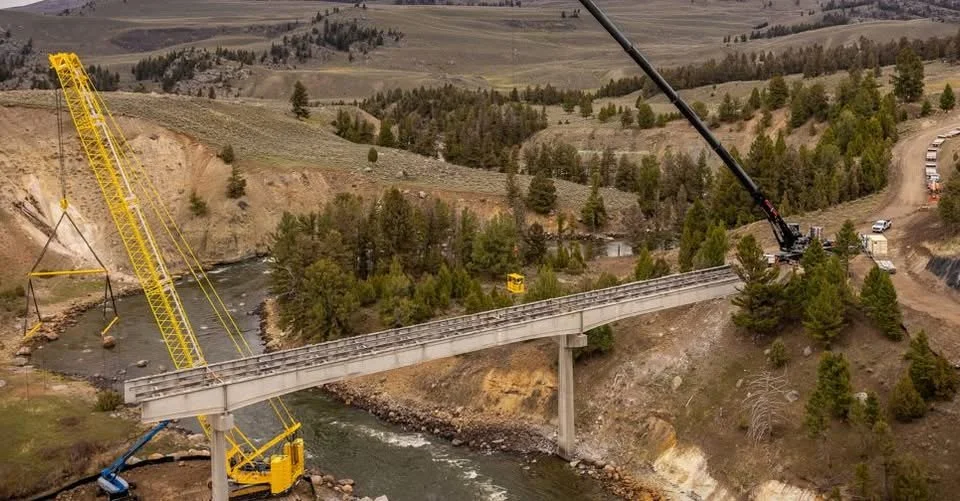 Liebherr Mobile Cranes Perform in Yellowstone's Tough Terrain