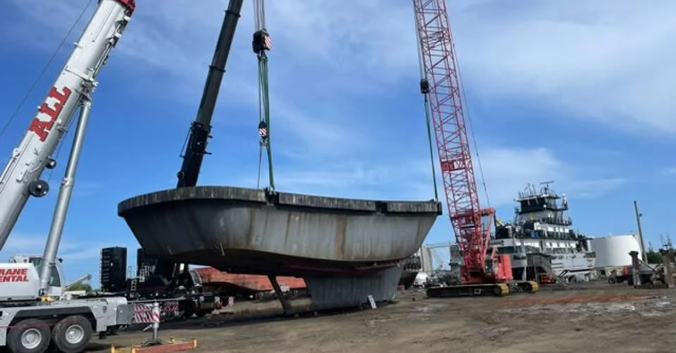 ALL Supplies Two Cranes for Mobile Hull Turn