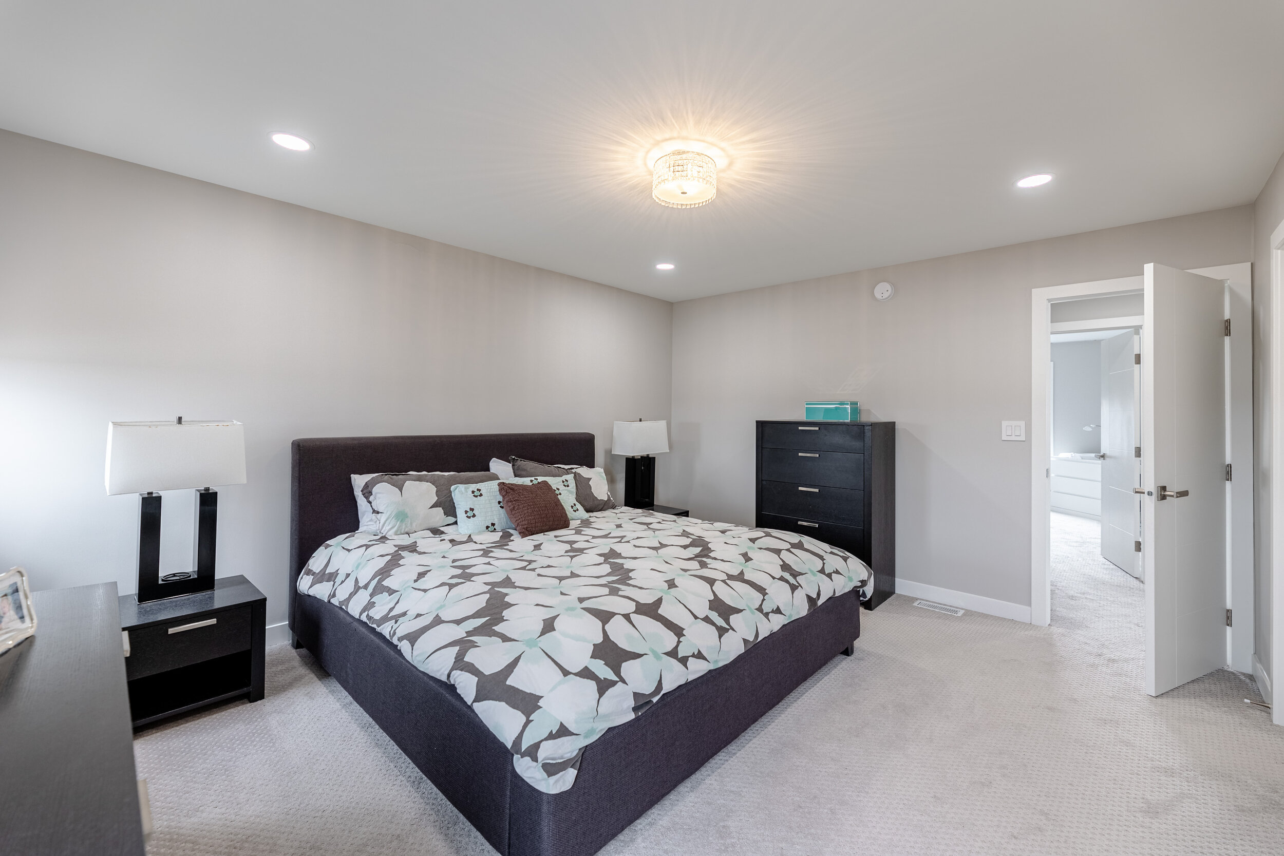 26 Lillies Ln (5).jpg