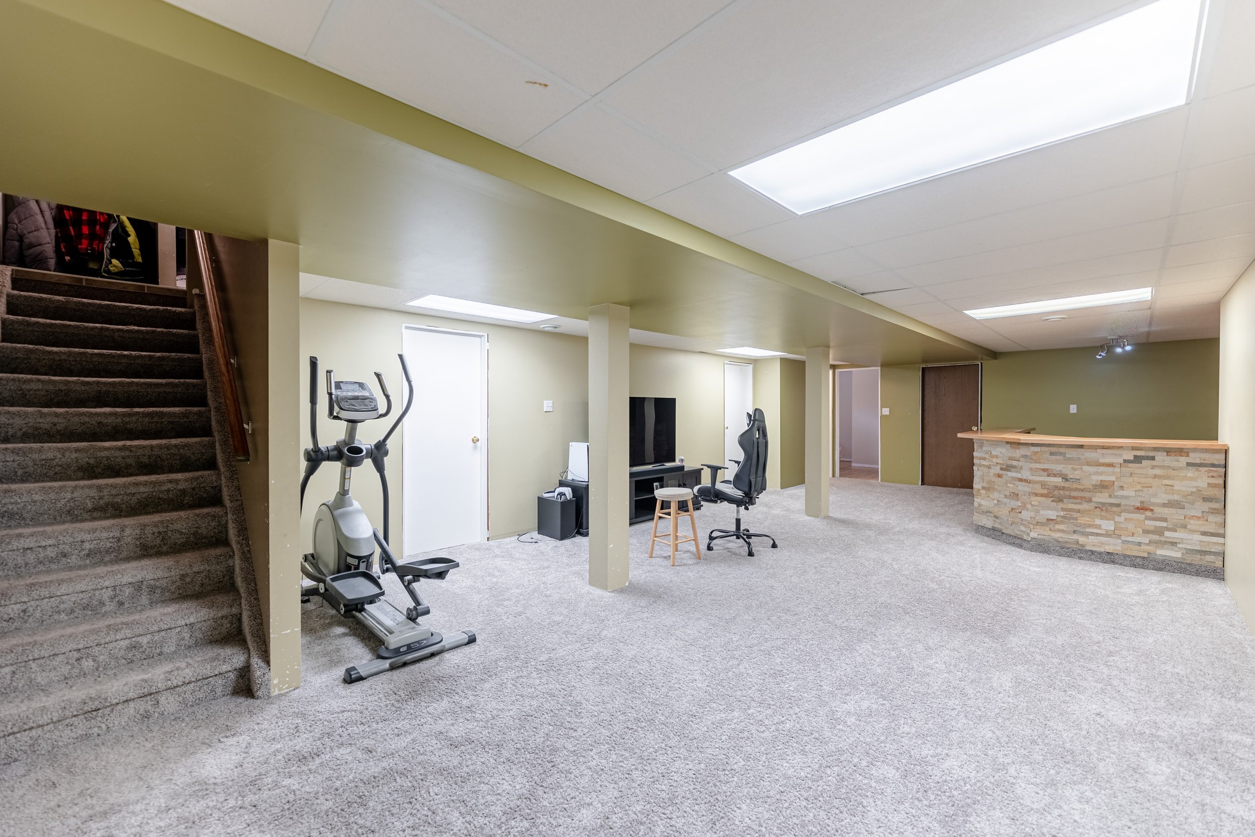 242 Johnson Way (28).jpg