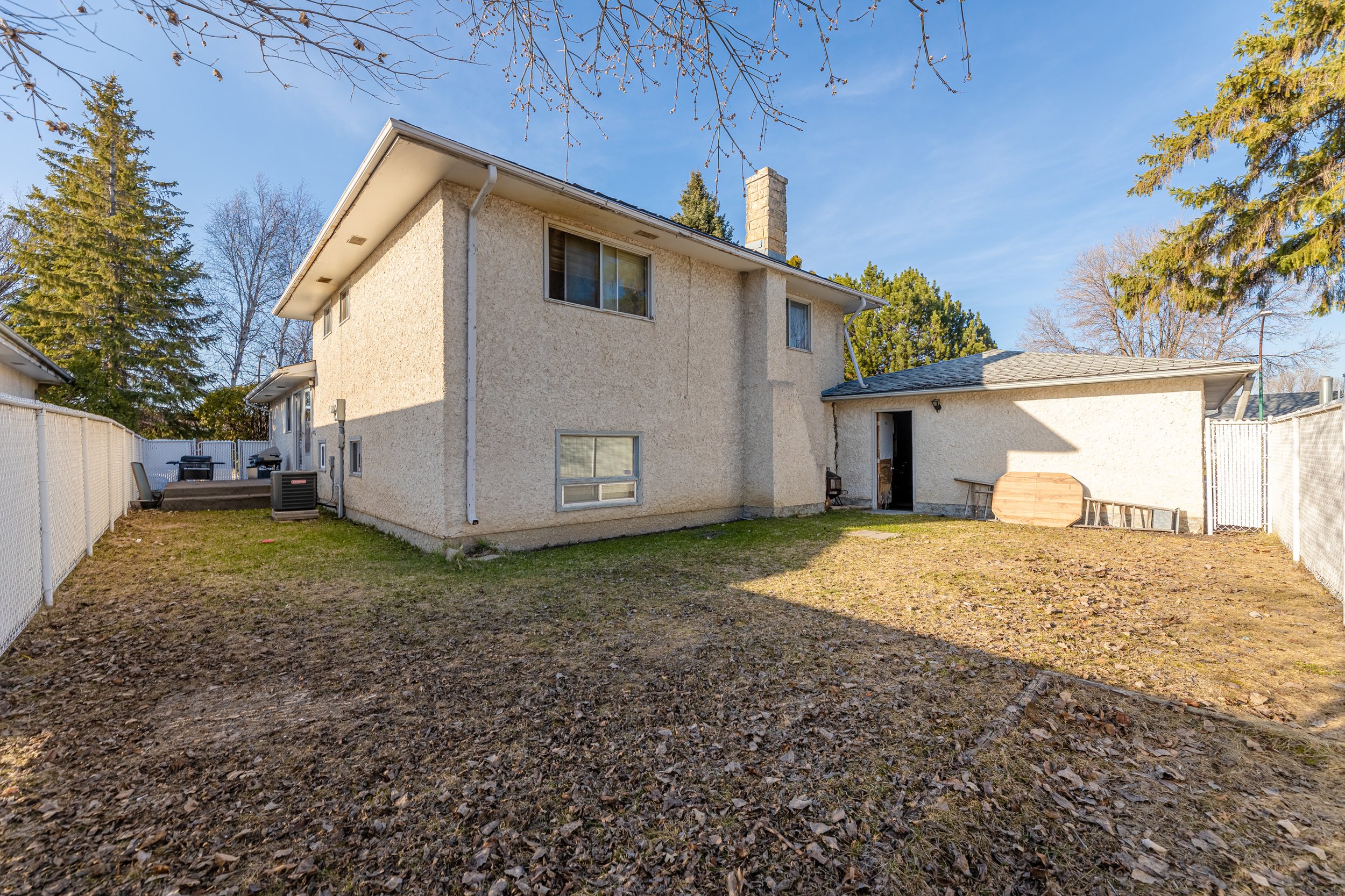 92 Massena Cres (29).jpg