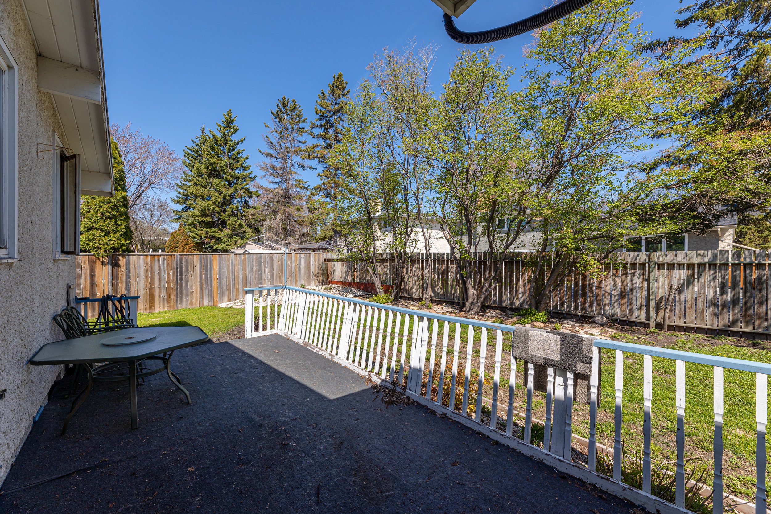 4225 Roblin Blvd (29).jpg
