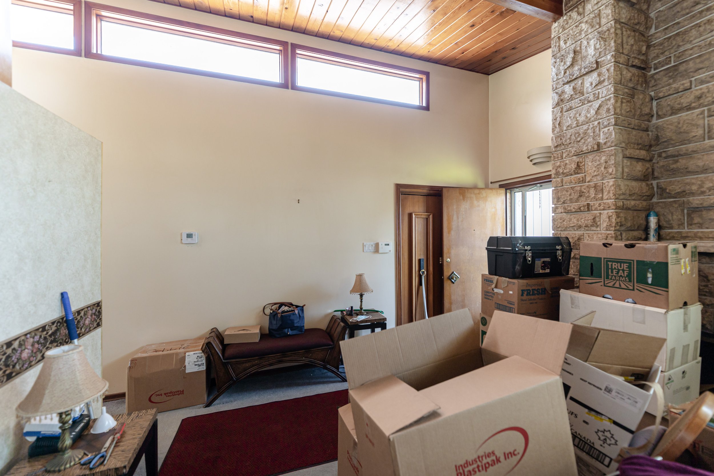 4225 Roblin Blvd (18).jpg