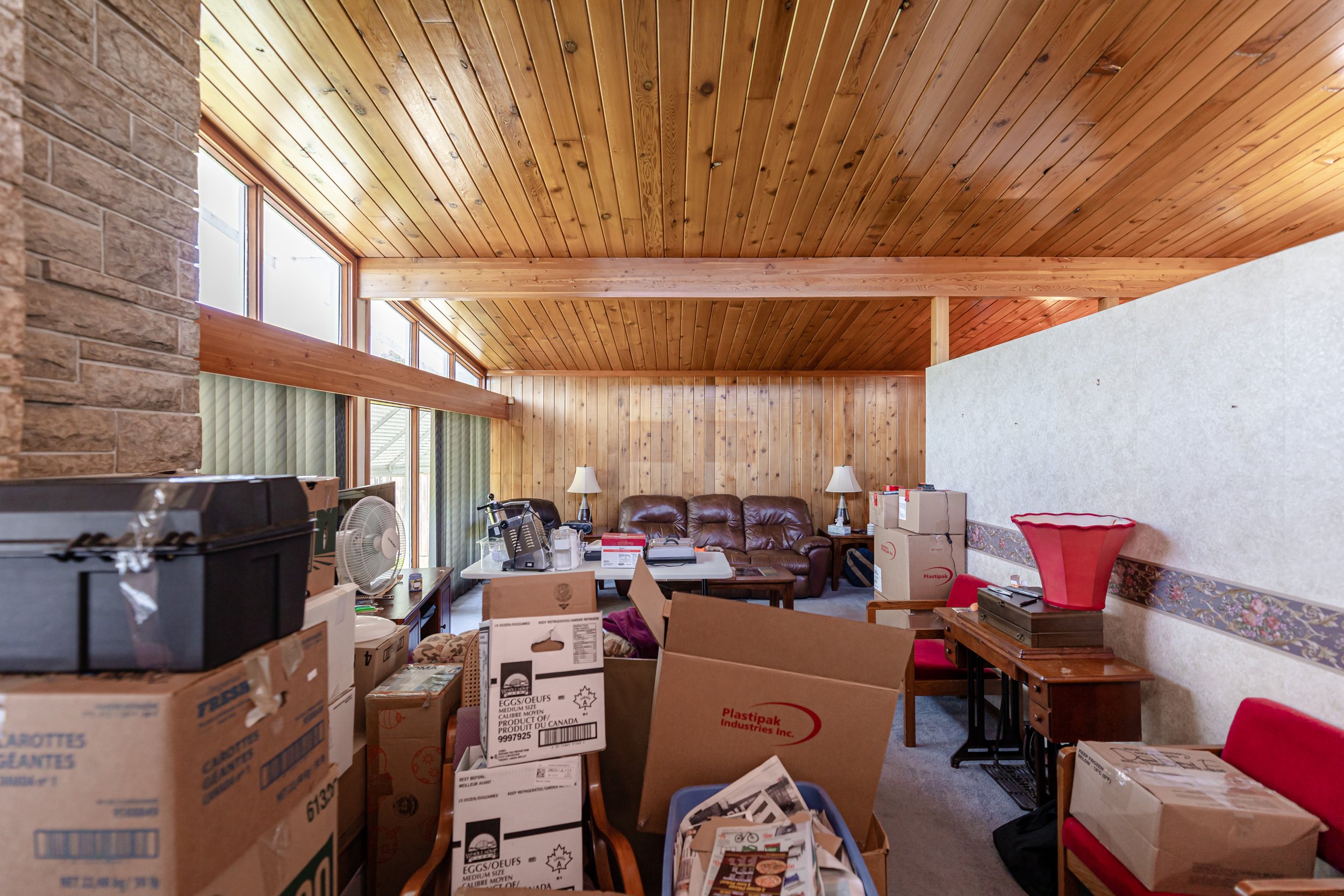 4225 Roblin Blvd (14).jpg