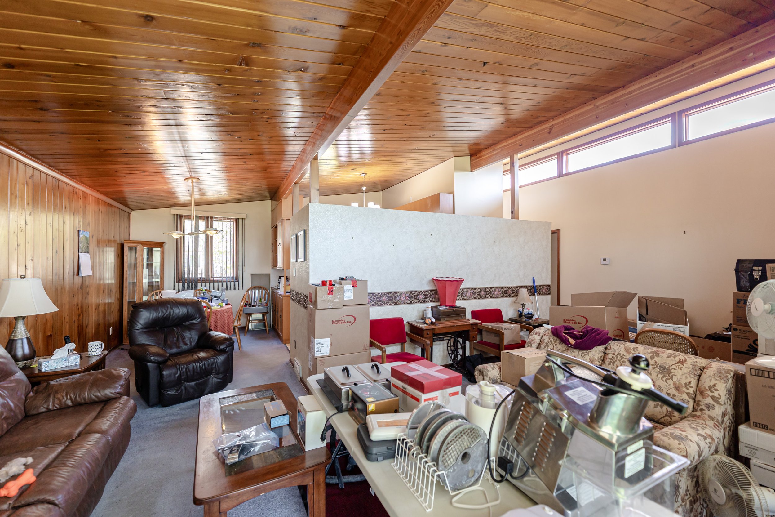 4225 Roblin Blvd (12).jpg